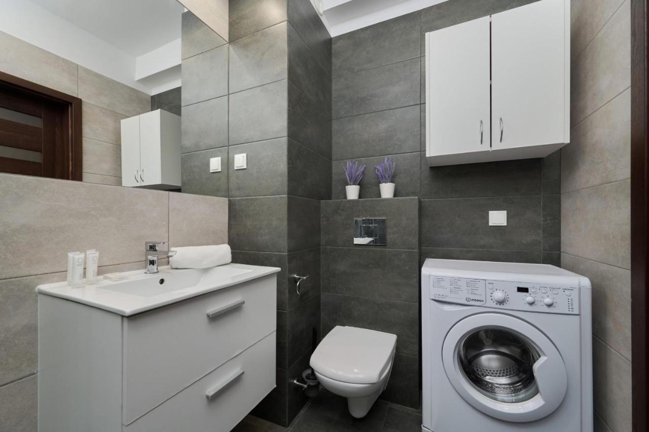 Odra Tower With Free Garage By Renters Apartment Breslau