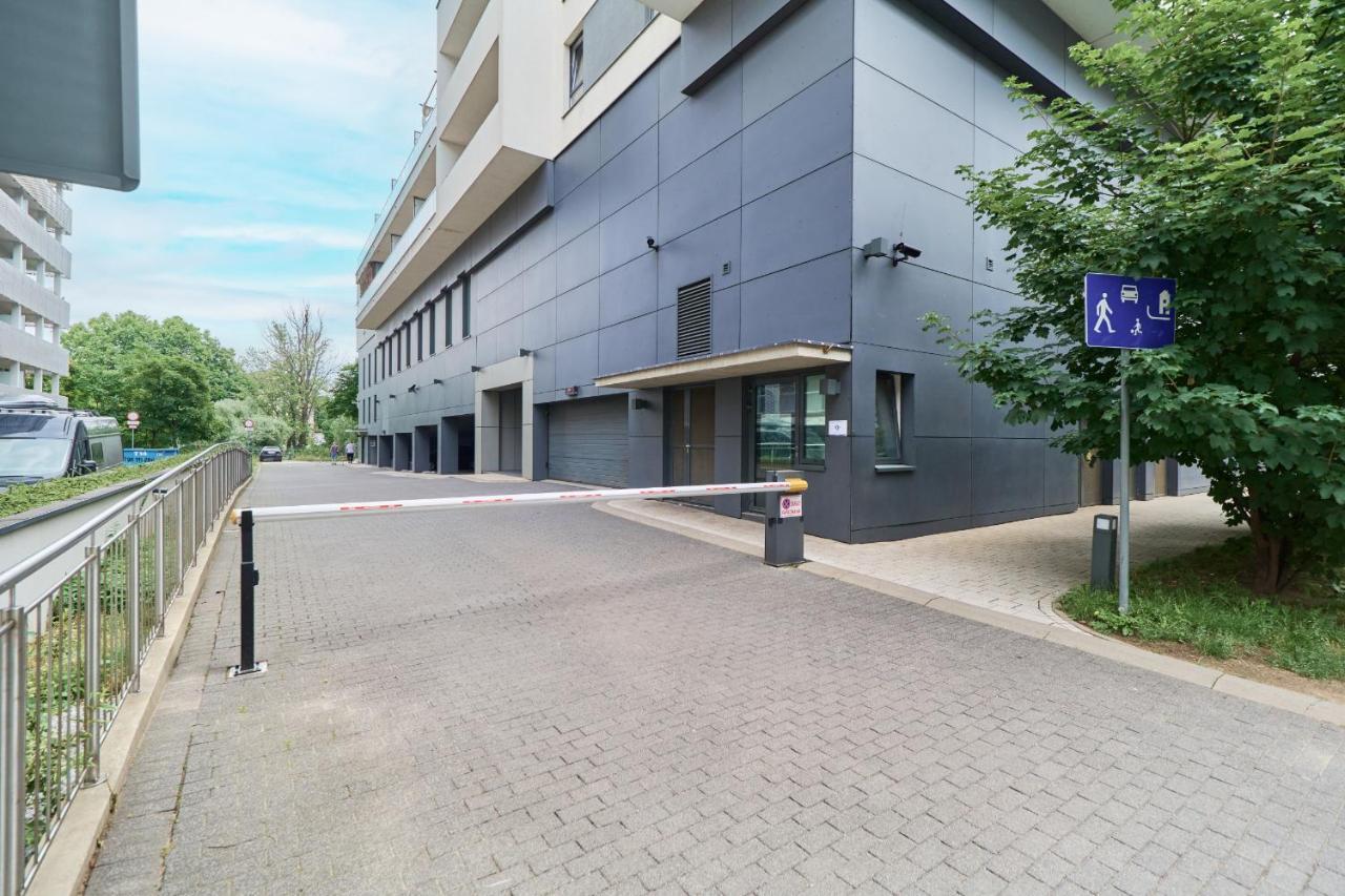 Apartment Odra Tower With Free Garage By Renters Breslau